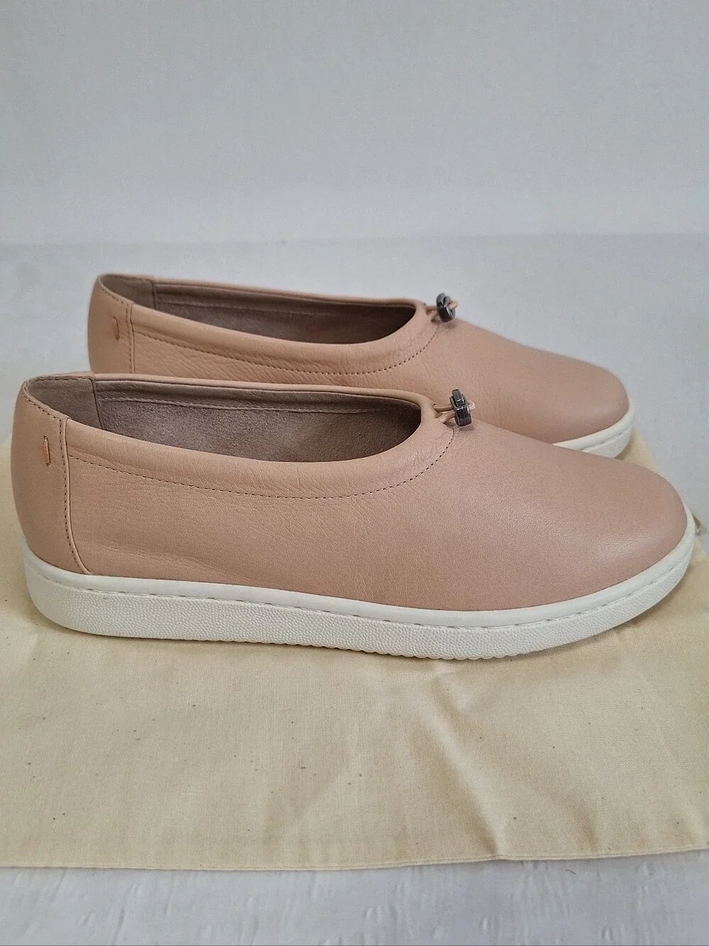 NWT Eileen Fisher Women’s Leather Slip-On Sneakers in Blush